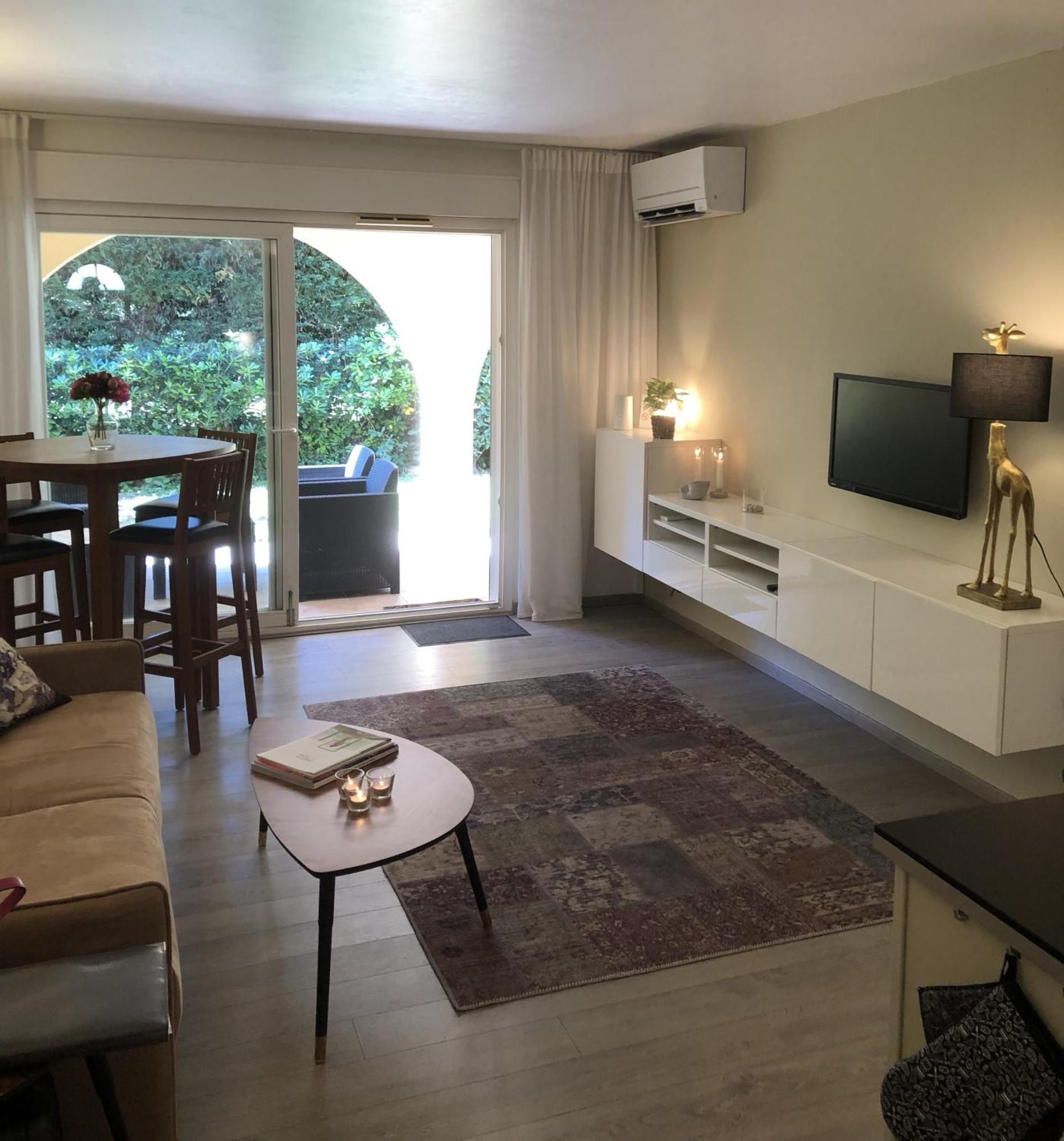 Les Jardines D'Artemis Apartment Saint Tropez Bagian luar foto